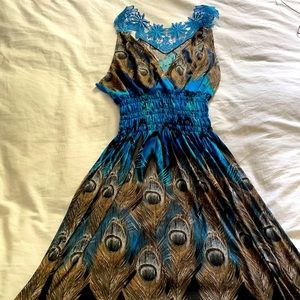 💙💚 Gorgeous dress, peacock feather pattern 💚💙